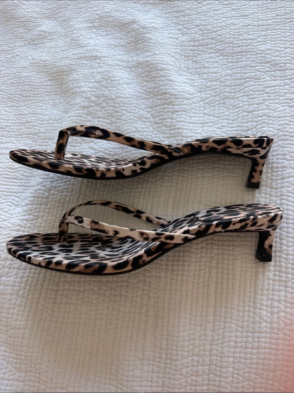 Zara Leopard Print Women’s Flip Flop Sandals size 39 / 8 - Picture 2 of 2